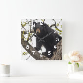 Kletternder schwarzer Bär Quadratische Wanduhr (Zuhause)