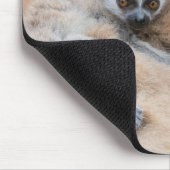 Klingelschwanz auf dem Rücken der Mutter Mousepad (Ecke)