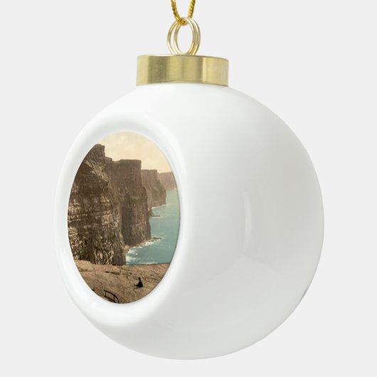 Klippen bei Moher, Landkreis Clare, Irland Keramik Kugel-Ornament (Rechts)