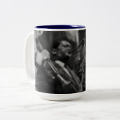 Klub Orchestra zu l´huile Zweifarbige Tasse (Vorderseite Links)