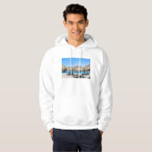 Klubsessel und Thatch-Regenschirme auf Strand Hoodie (Vorne ganz)