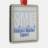KMU-LOGO1 WEISS/BLAU SILBERNES ORNAMENT (Rechts)
