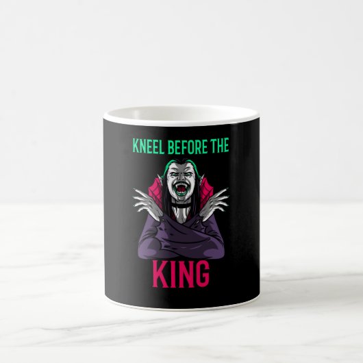 Kneel vor dem König Dracula Kaffeetasse (Mittel)