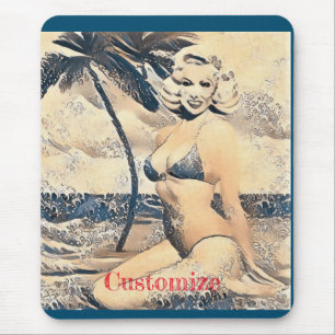 Kneeling Blonde Bikini Modell Thunder_Cove Mousepad