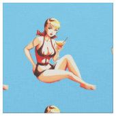 Kneeling Blonde Bikini Modell Thunder_Cove Stoff (Nahaufnahme)