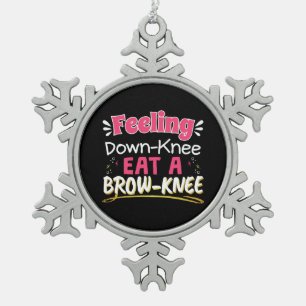 Knie-OP Positivitätswitz - Süßer Brownie Schneeflocken Zinn-Ornament