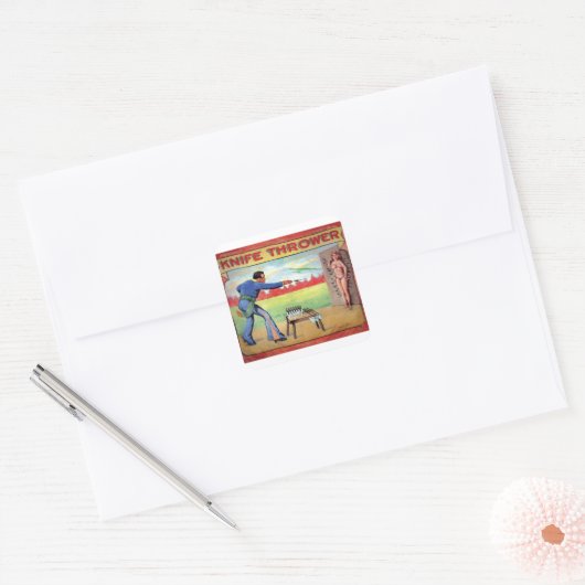 Knife Thrower Quadratischer Aufkleber (Umschlag)