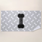 Knochen und Knochen, schwarz, mit Individuelle Nam Strandtuch (Vorderseite)