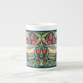 KNOCHENCHINA TASSE: WILLIAM MORRIS STRAWBERRY THIE PORZELLANTASSE (Vorderseite)