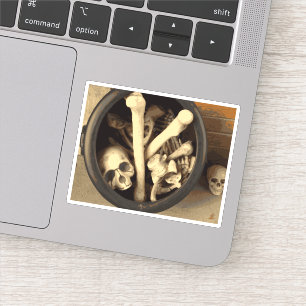 Knochenstall. Aufkleber