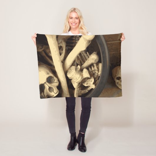 Knochenstall. Fleecedecke (Beispiel)