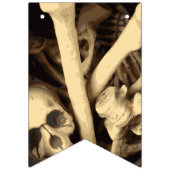 Knochenstall. Wimpelkette (Erste Fahne)