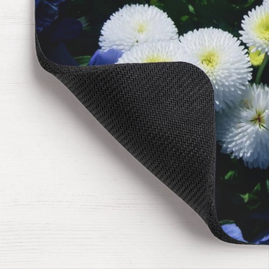 Knopf-Chrysanthemen Mousepad (Ecke)