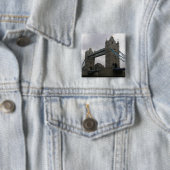Knopf mit Tower Bridge über der Themse Button (Beispiel)