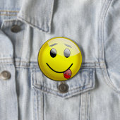 Knopf "Piercing Tongue Face Funny" Button (Beispiel)