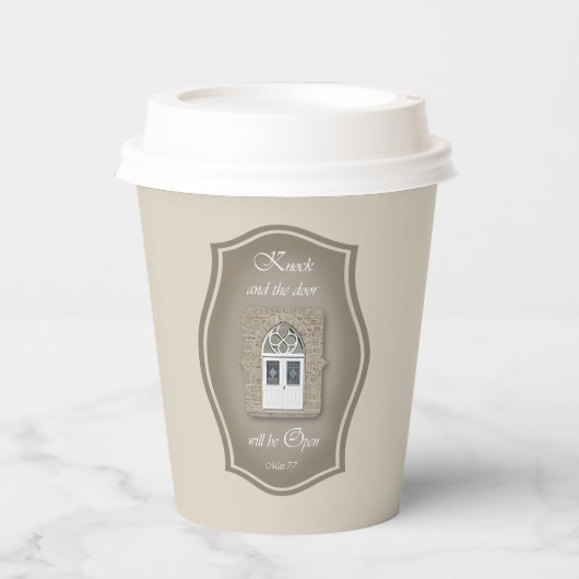Knopf und Tür wird geöffnet - Papiercup Pappbecher (Vorderseite)