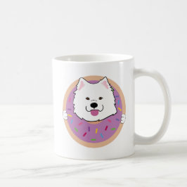 Knöpfe in einem Donut Kaffeetasse