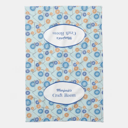 Knöpfe und Nähnadeln Personalisiert Küchentuch (Vertikal)