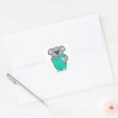 Koala als Krankenschwester mit Notepad Quadratischer Aufkleber (Umschlag)