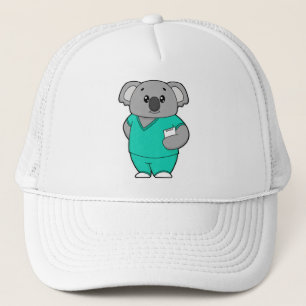 Koala als Krankenschwester mit Notepad Truckerkappe