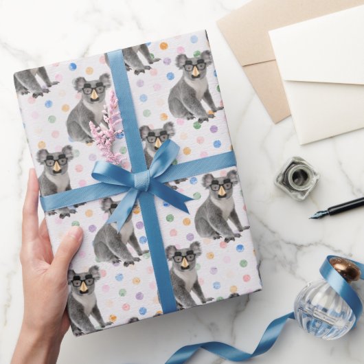 Koala-Bär mit Groucho-Brille auf Polka-Punkten Geschenkpapier (Schenken)