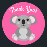 Koala Bear Niedlich Kid Birthday Party Danke Runder Aufkleber<br><div class="desc">Adorable kuschelige Koalabären mit rosa machen ein vollkommenes Geburtstagsthema,  für ein Mädchen,  einen Jungen oder ein Kind,  das diese niedlichen australischen Koalabären Lieben! Ideal für tierliebende Kinder! Auch perfekt für den ersten Geburtstag eines Babys!</div>