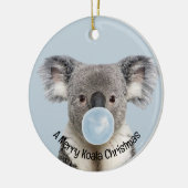 Koala Blasst ein blauer Blasen-Gummi Weihnachtsgrü Keramik Ornament (Links)