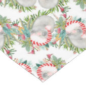 Koala Christmas White Tischdecke (Schrägansicht)