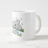 Koala Cuddle Time Jumbo-Tasse (Vorderseite Rechts)