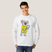 Koala in Tennis mit Tennis-Schläger T-Shirt (Vorne ganz)