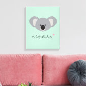 "Koala Kindness" #AustraliaLove Wohltätigkeit Lein Leinwanddruck (Insitu (Wohnzimmer))