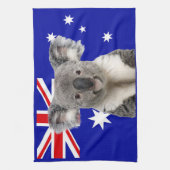 Koala mit australischem Flaggenhintergrund Geschirrtuch (Vertikal)