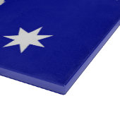 Koala mit australischem Flaggenhintergrund Schneidebrett (Ecke)
