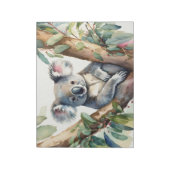 Koala sitzt in einem Eukalyptusbaum Notizblock (Rotiert)