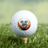 Koala sitzt in einem Kaugummi Golfball (Insitu T-Shirt)