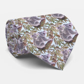 Koala und Baby im Eukalyptus-Baum Krawatte (Gerollt)