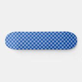 Kobaltblaues Schachbrettmuster Skateboard (Horizontal)