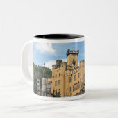 Koblenz, Deutschland, Schloss Stolzenfels Zweifarbige Tasse (Vorderseite Links)