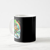 Kobold beim Eishockeyspiel am St. Patrick's Day Kaffeetasse (Vorderseite Links)