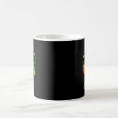 Kobold spielt Basketball lustiger St. Patrick's Da Kaffeetasse (Mittel)