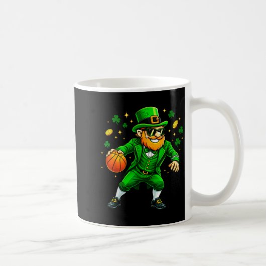Kobold spielt Basketball lustiger St. Patrick's Da Kaffeetasse (Rechts)