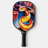 Kobra mit lebendiger rot-gelber Waage in Baumkrone Pickleball Schläger (Rückseite)