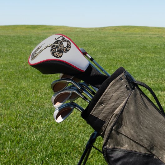 Kobraschlange Golf Headcover (In SItu)
