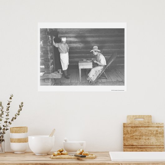 Koch beim Beobachten von Cowboys Karten spielen 2 Poster (Küche)