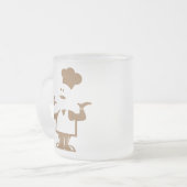 Koch mit einer Schüssel Suppe Mattglastasse (Vorderseite Links)