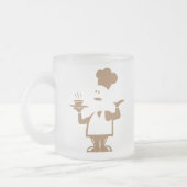 Koch mit einer Schüssel Suppe Mattglastasse (Links)