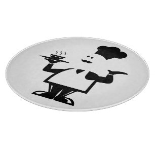 Koch mit einer Schüssel Suppe Schneidebrett