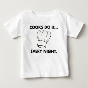 Köche machen es... jeden Abend Baby T-shirt