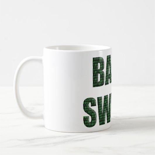 „Köder und Wechsel“ mit einer Binärcode-Überlageru Kaffeetasse (Links)
