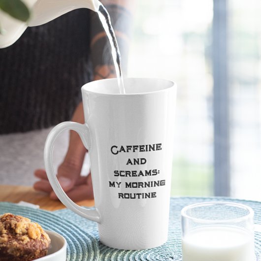 Koffein und Schreie weißes Halloween Milchtasse